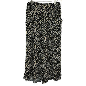 Women's 14 H&M Cheetah Print Brown Flat Front Pull On Cropped Pants